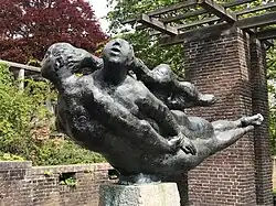 Marius van Beek: "De Muzen". Brons.