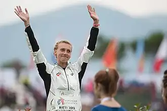 Op het podium tijdens de Europese kampioenschappen voor junioren in 2013, Rieti