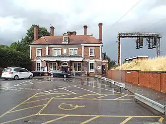 Stationsgebouw uit 1884, in 2018