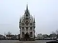 Het Stadhuis op de Markt.