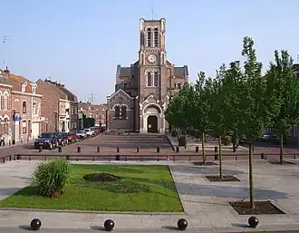 Centrum met de Église Saint-Amand