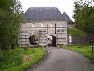 De Porte de France / Frankreichtor in Marsal / Salzmar, waar zich op de eerste verdieping een Zoutmuseum bevindt
