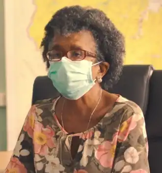 Marthelise Eersel met mondkapje tijdens de coronacrisis in Suriname, 2020