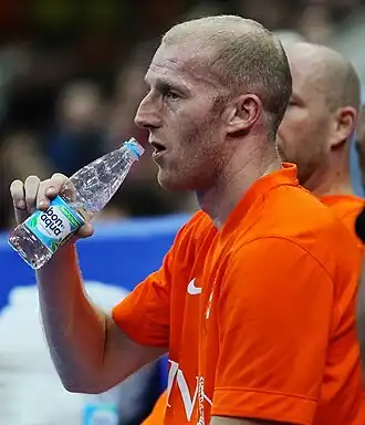 Meerdink in het team van oud-internationals (2015).