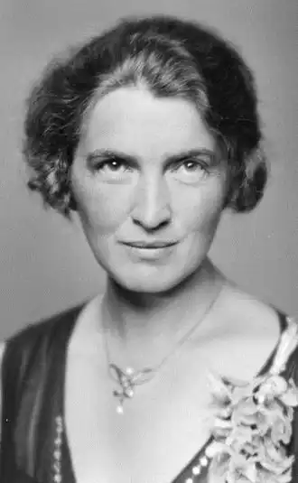 Mary Barratt Due circa 1930