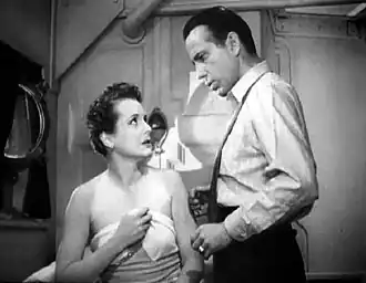 Mary Astor en Humphrey Bogart in Across the Pacific