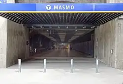 De stationsingang in 2016.