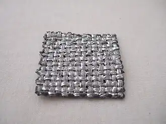 Door de fa. Schilgen in 1995 gebruikt materiaal voor het inpakken van het Rijksdaggebouw door Christo