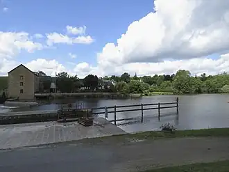 Sluis van Saint-Baudelle op de Mayenne