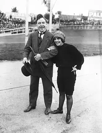 Gaby Morlay met de zanger Félix Mayol in 1912