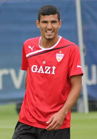 Maza tijdens zijn periode bij VfB Stuttgart in 2011