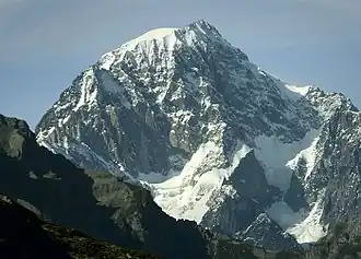 De Picco Luigi Amedeo rechts van de Mont Blanc en links van de Mont Blanc de Courmayeur