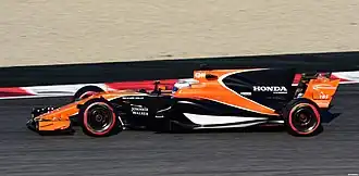 Fernando Alonso in de MCL32 op het Circuit de Barcelona-Catalunya.