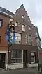 Stadswoning met barok Onze-Lieve-Vrouwebeeld