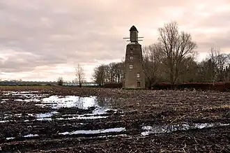 Windmolen De Merelaan of Ronse Molen in kasteelpark "Ter Waere"