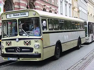 Mercedes-Benz O317