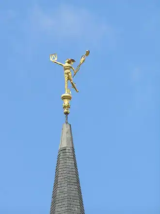 Mercurius op het belfort in Kortrijk