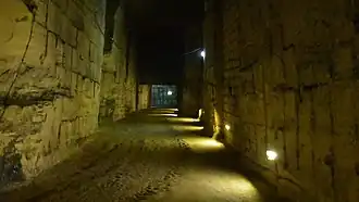 Set van 'Dans van de farao' in de Grotten van Kanne