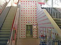 Een trappenhuis van het metrostation.