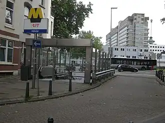 Dijkzigt (metrostation) aan de Saftlevenstraat
