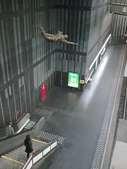 16 X lcarus vanop de loopbrug gezien.