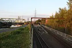 Ruwbouw voor station Marchienne onder spoorlijn 124, waar een nieuw Station Marchienne-au-Pont gepland was.