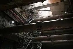 Blik omhoog vanaf een van de toekomstige parkeerdekken op -14 meter NAP tijdens de Dag van de bouw in 2009.