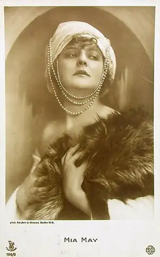 Mia May