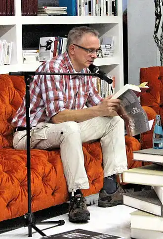 Michael Roes leest voor op de Frankfurter Buchmesse