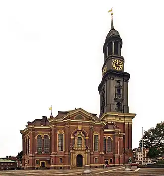 De Sint-Michielskerk (noordgevel)
