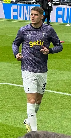 Van de Ven in 2024 met Tottenham Hotspur