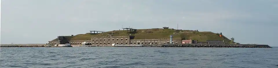 De zuidzijde van het fort met de haven.