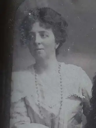 Mies van Beekum, tussen 1895 en 1905 in Rotterdam