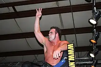 Cole als Mikael Judas