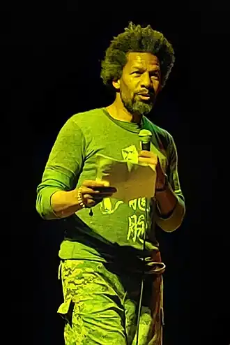 Mike Libanon tijdens Noorderwoord in het Zonnehuis