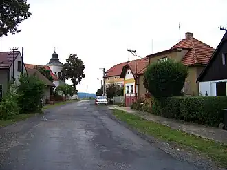 Straat in Milíčov, Šípy (2012)