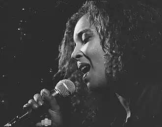 Mildred Douglas (Patronaat, 1990)