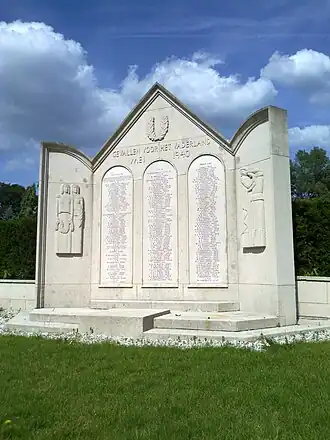 Monument met de namen van de gevallen militairen