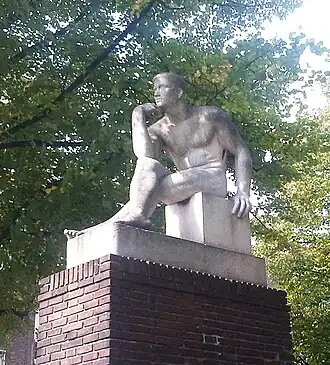 De rustende atleet, Minervalaan, Amsterdam (1941)