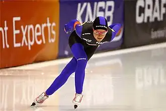 Miranda Dekker in het schaatspak van Nino
