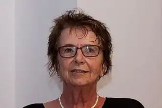 Mirjam Pressler bij een lezing in het Berlijnse Anne Frank Zentrum in 2012