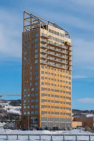 Mjøstårnet in maart 2019.