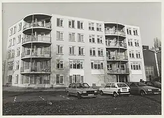 Gestapelde sociale woningbouw in de Bantamstraat