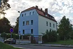 Het Blauwe huis in Praag-Holešovice