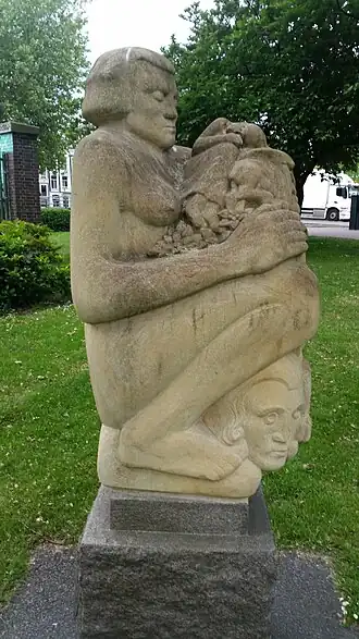 Moeder Aarde (replica, mei 2018)