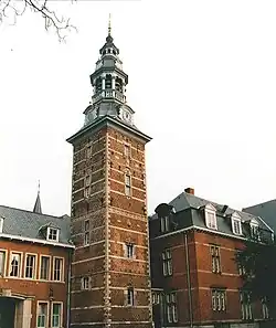 De Beiaardtoren van de (norbertijnen) Abdij van Postel.