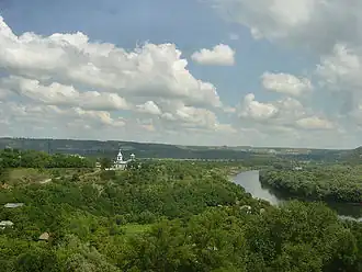 De Dnjestr in het noorden van Moldavië