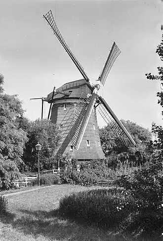 Molen op Ijsclubweg 111 in 1963