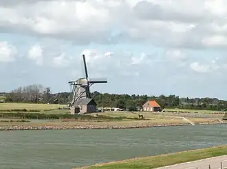 Molen Het Noorden gezien vanaf de Lancasterdijk