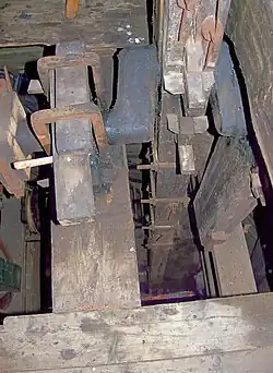 Krukas met wuifelaar